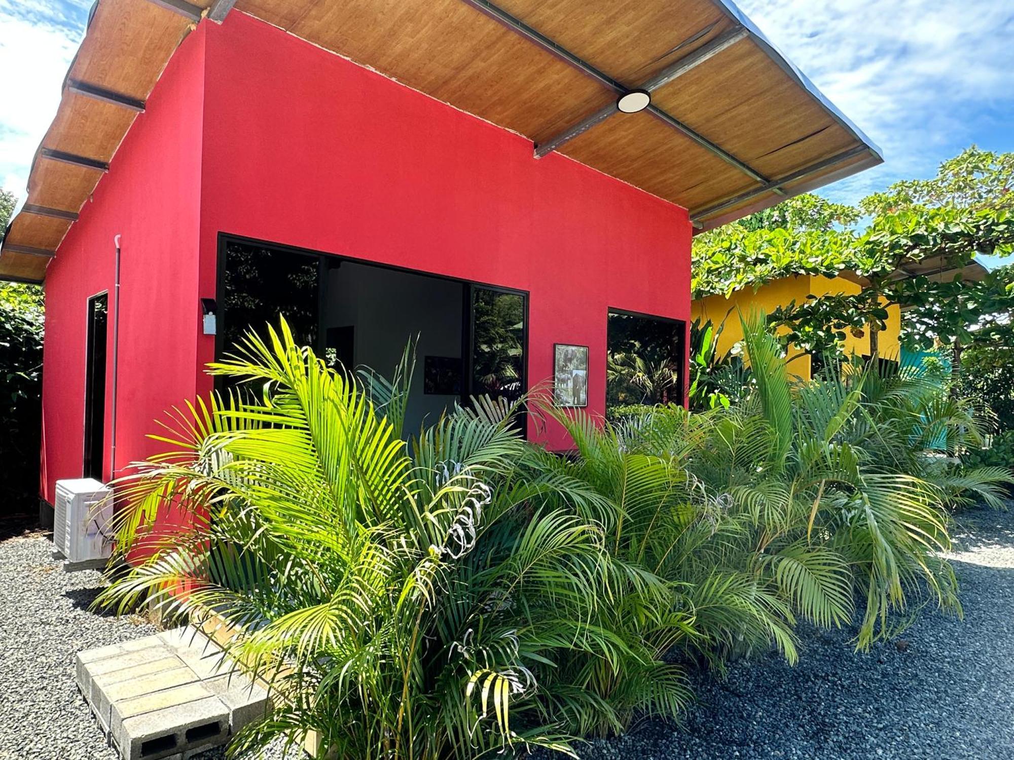 Casa Mediterránea with Pool&2100 m2 Garden near Beach&Rain Forest Uvita Exterior foto