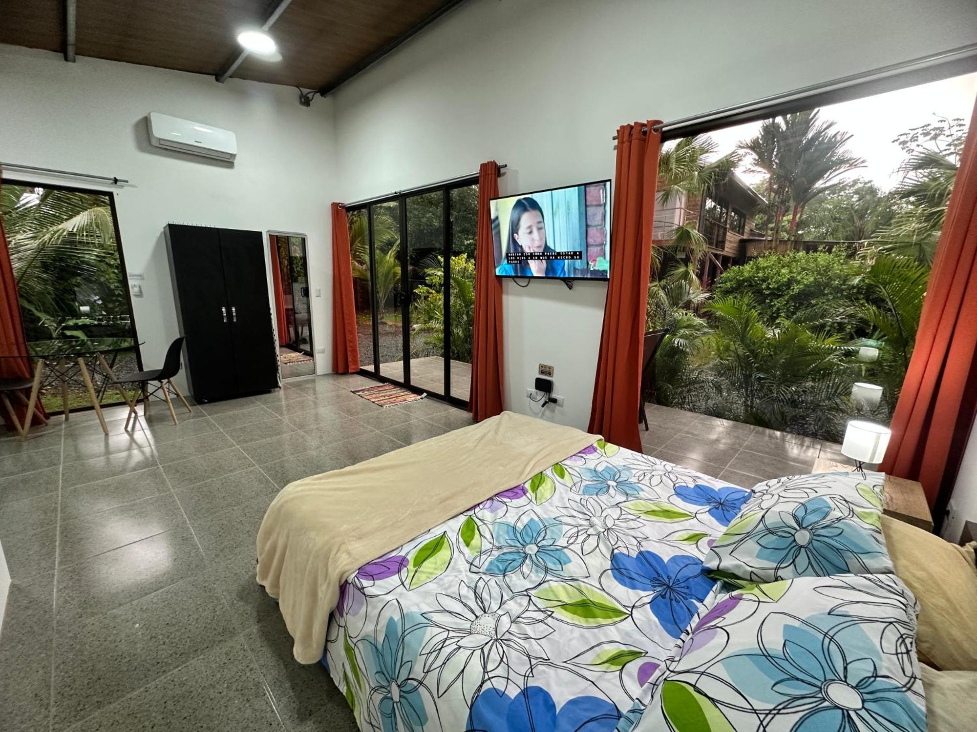 Casa Mediterránea with Pool&2100 m2 Garden near Beach&Rain Forest Uvita Exterior foto