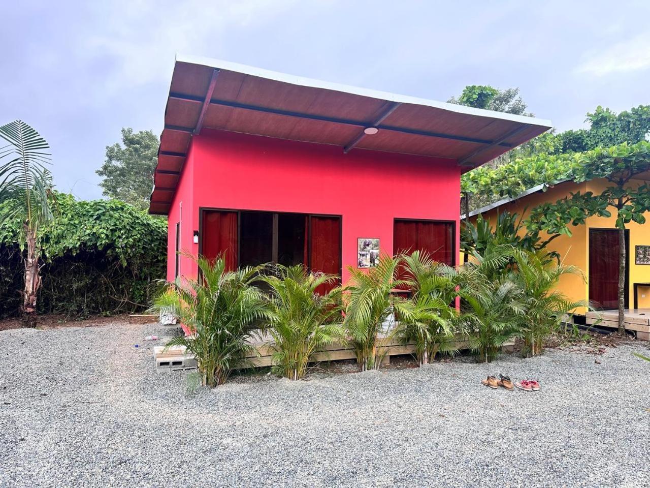 Casa Mediterránea with Pool&2100 m2 Garden near Beach&Rain Forest Uvita Exterior foto